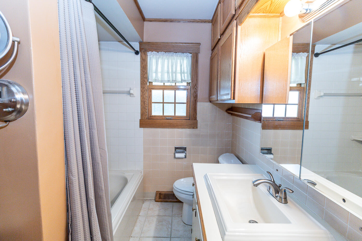 1234 Donald, Greenville, Ohio 45331