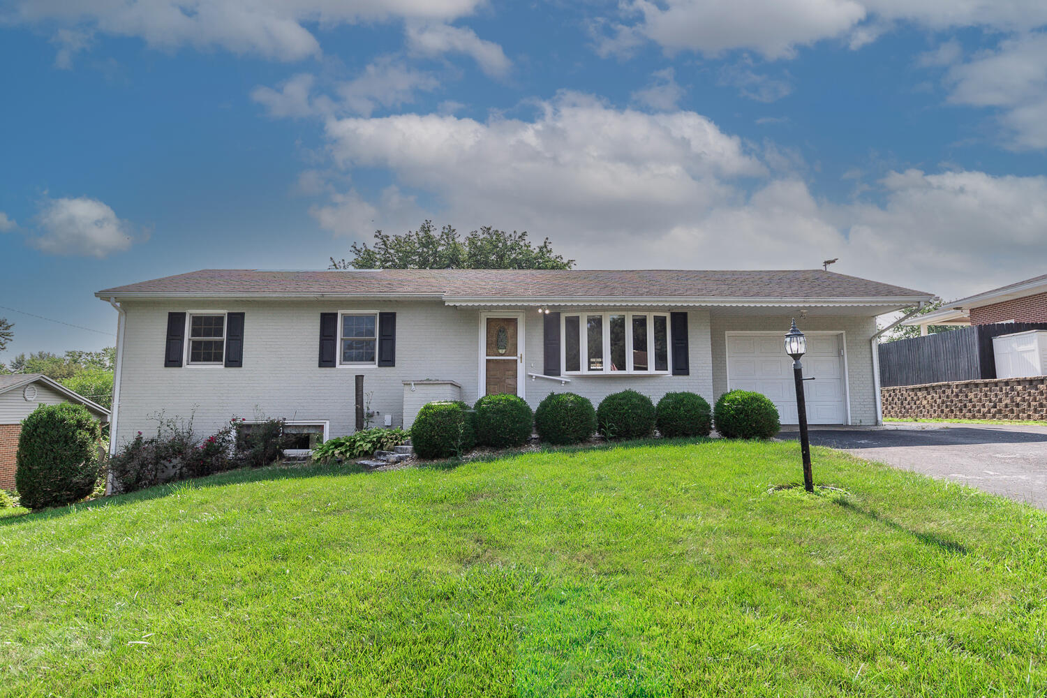 1234 Donald, Greenville, Ohio 45331