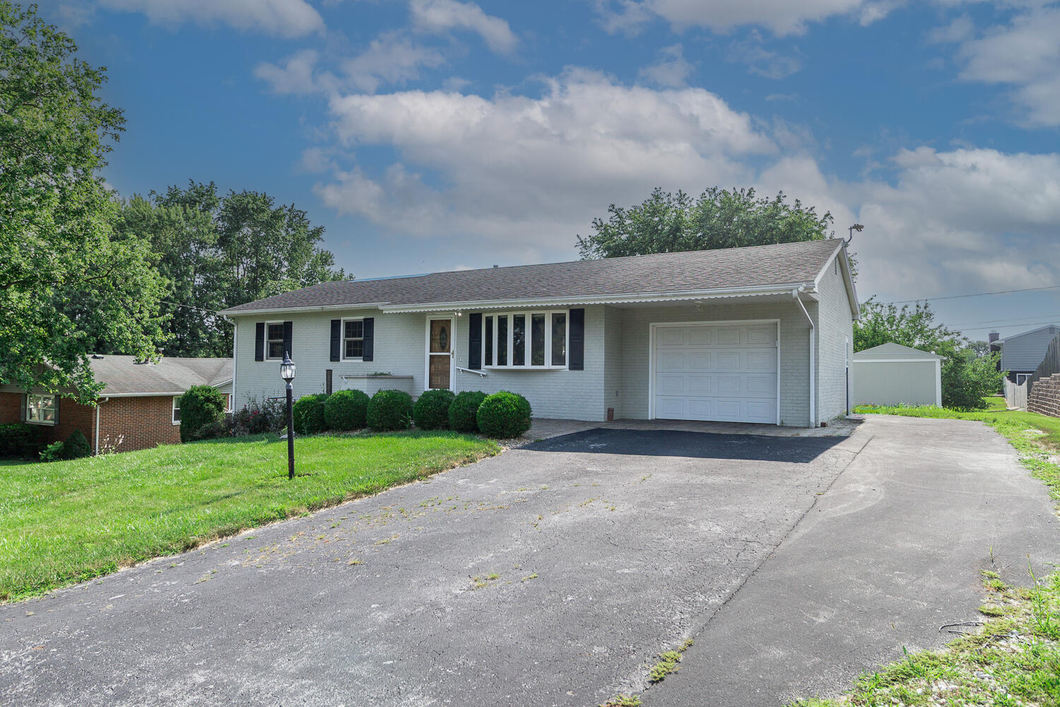 1234 Donald, Greenville, Ohio 45331