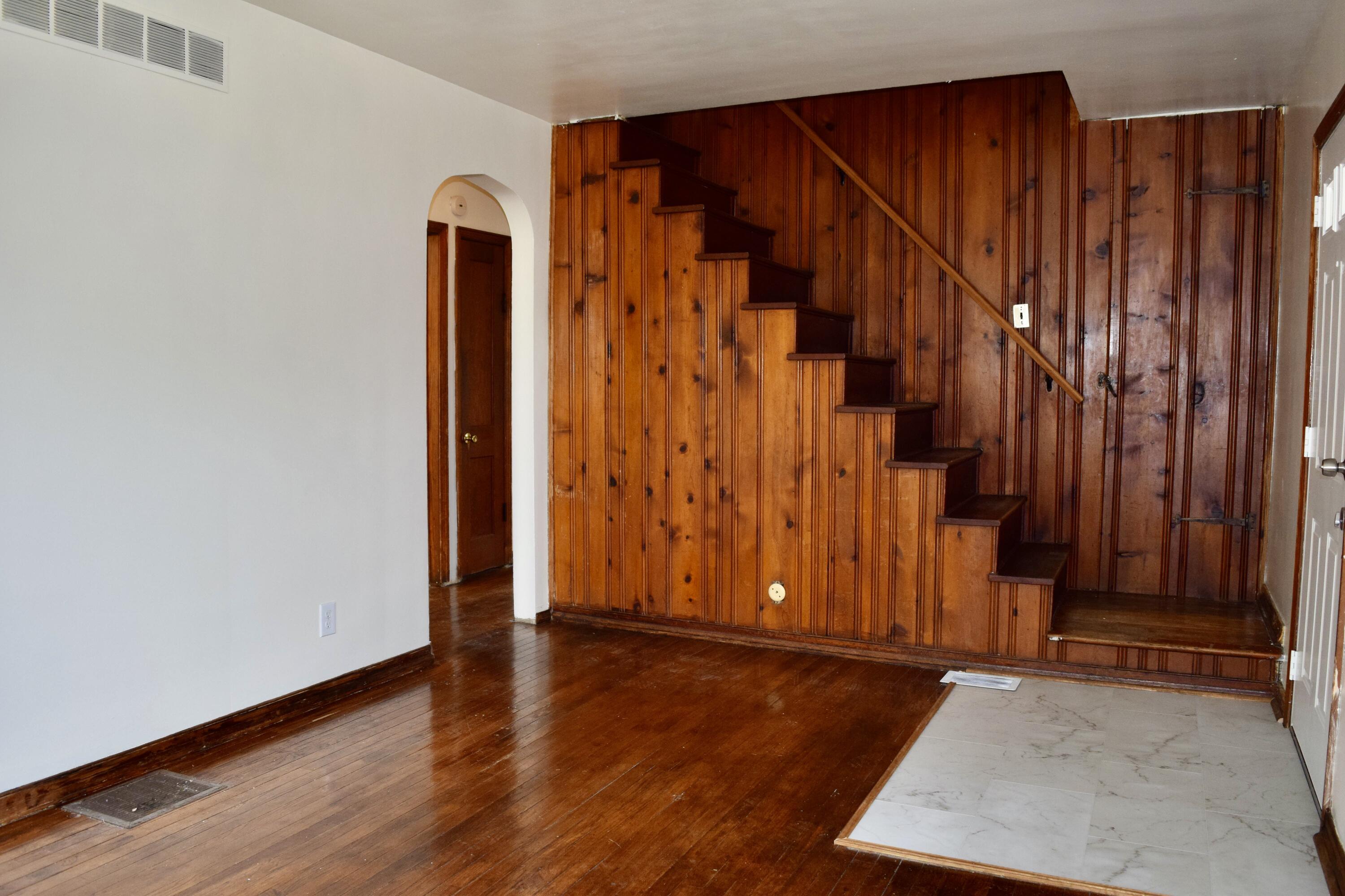 1233 Bellefair, Springfield, Ohio 45506