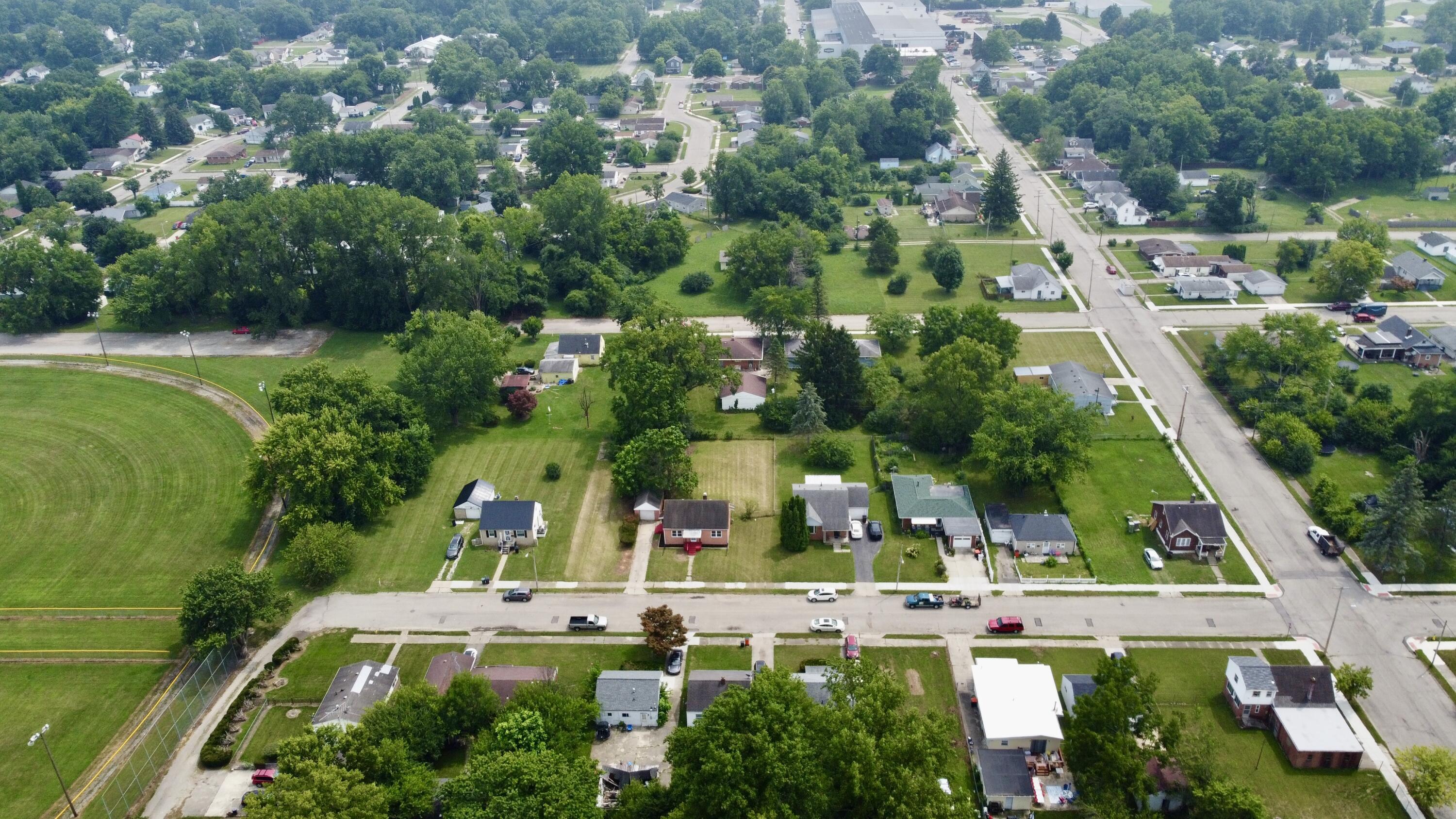 1233 Bellefair, Springfield, Ohio 45506