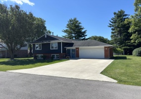 2912 Melody, Celina, Ohio 45822, 4 Bedrooms Bedrooms, ,2 BathroomsBathrooms,Residential,For Sale,Melody,1046501