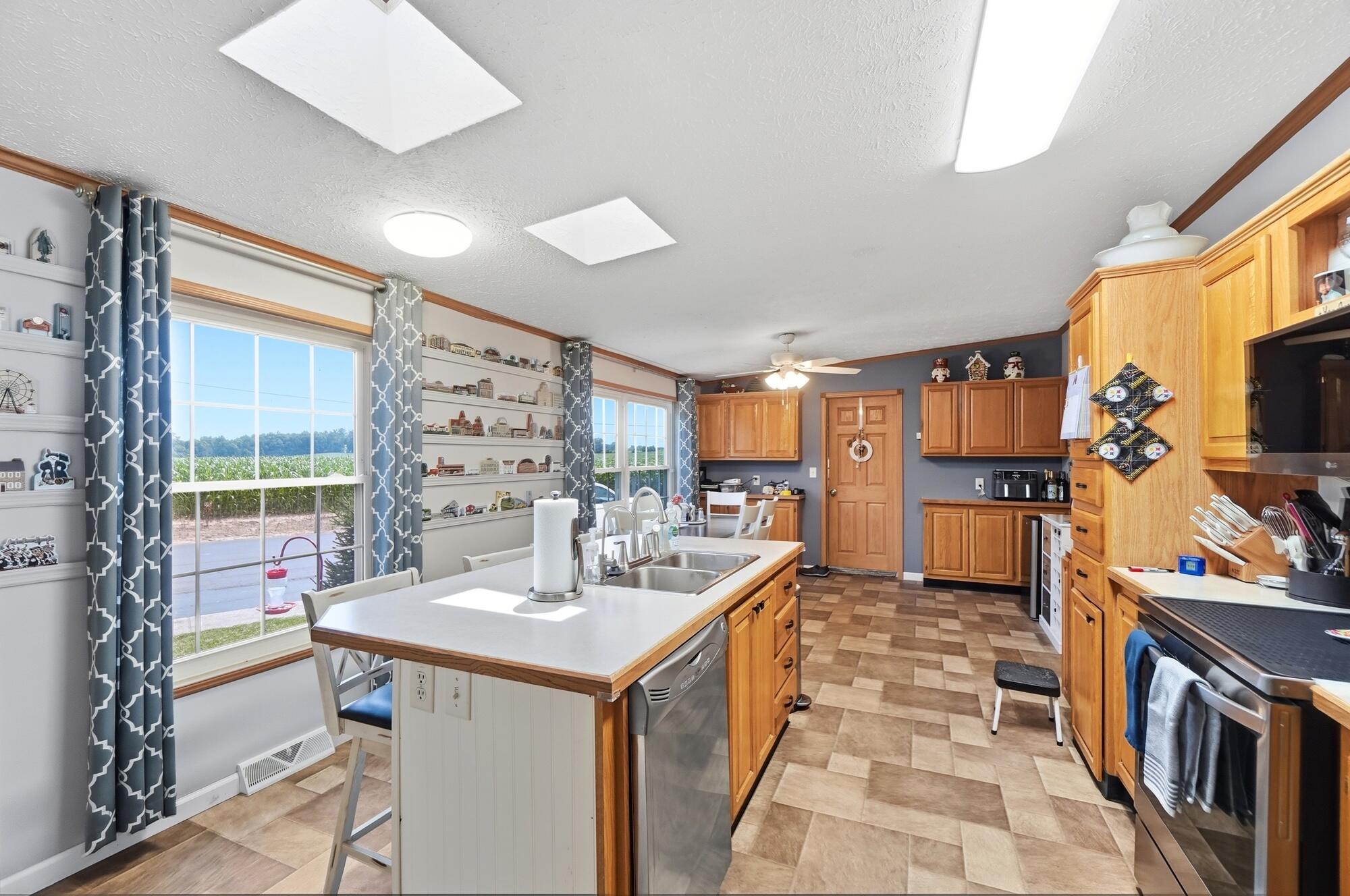 3399 Christina, New Carlisle, Ohio 45344