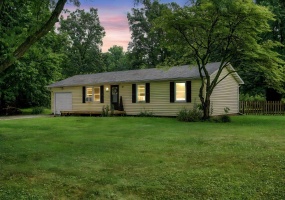 1000 Buena Vista, South Vienna, Ohio 45369, 3 Bedrooms Bedrooms, ,1 BathroomBathrooms,Residential,For Sale,Buena Vista,1047192