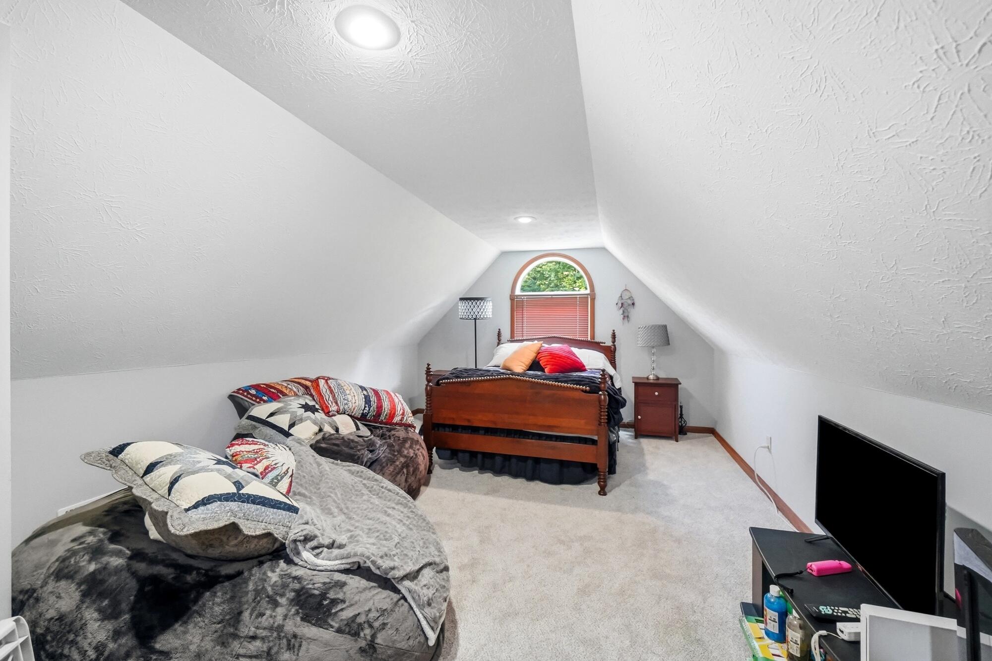 2619 Fox Hollow, Springfield, Ohio 45502