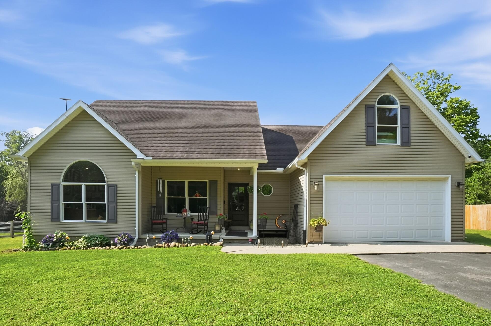 2619 Fox Hollow, Springfield, Ohio 45502