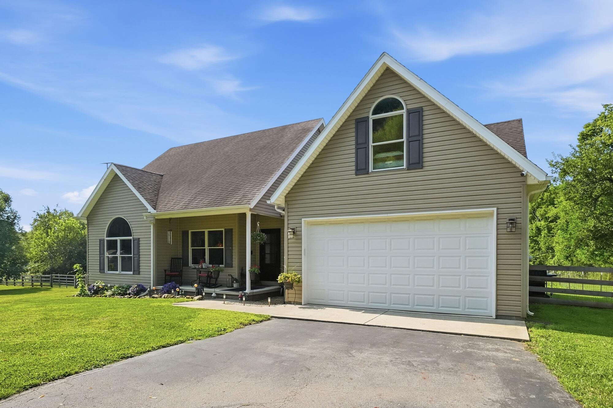 2619 Fox Hollow, Springfield, Ohio 45502
