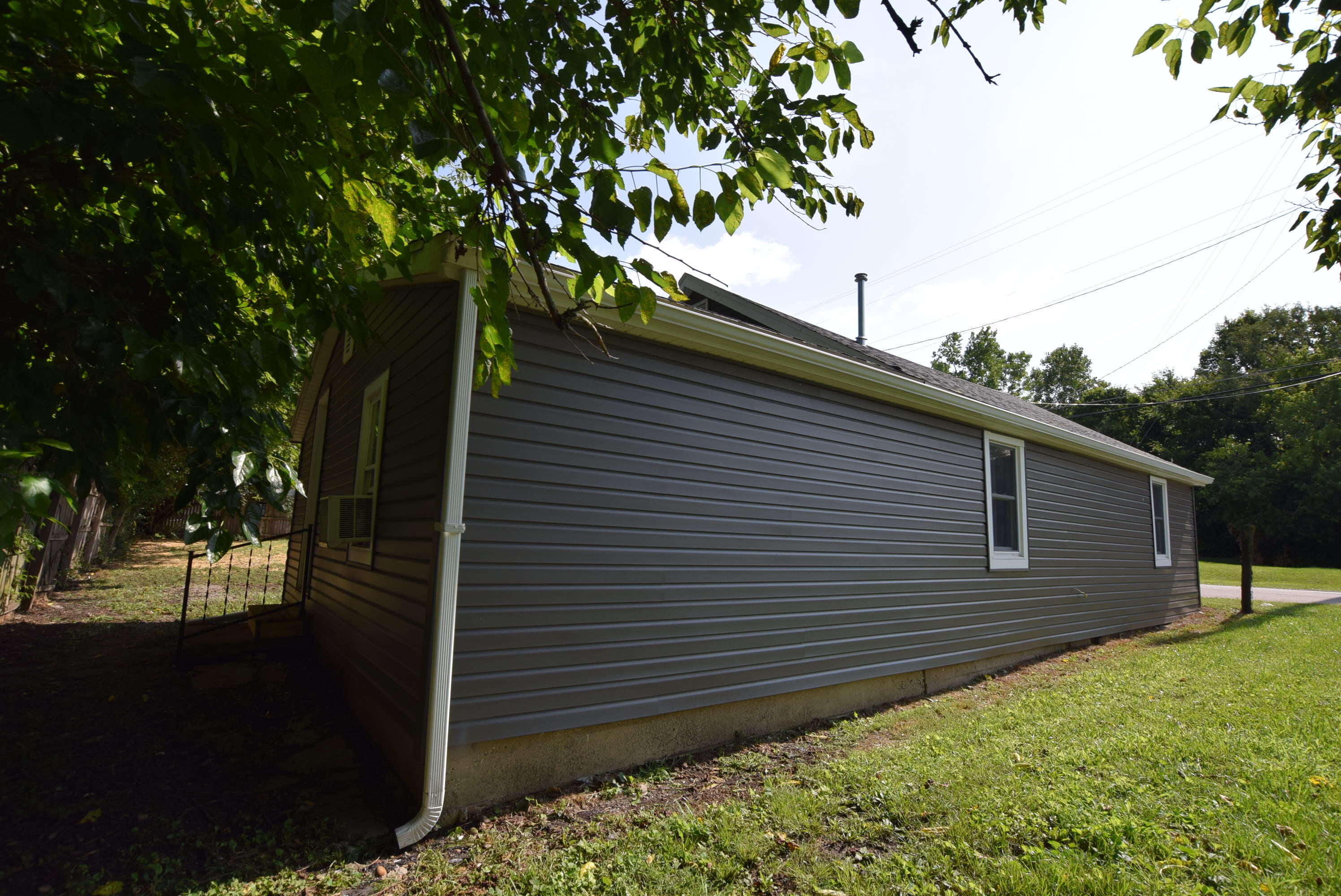 418 Railroad, Urbana, Ohio 43078