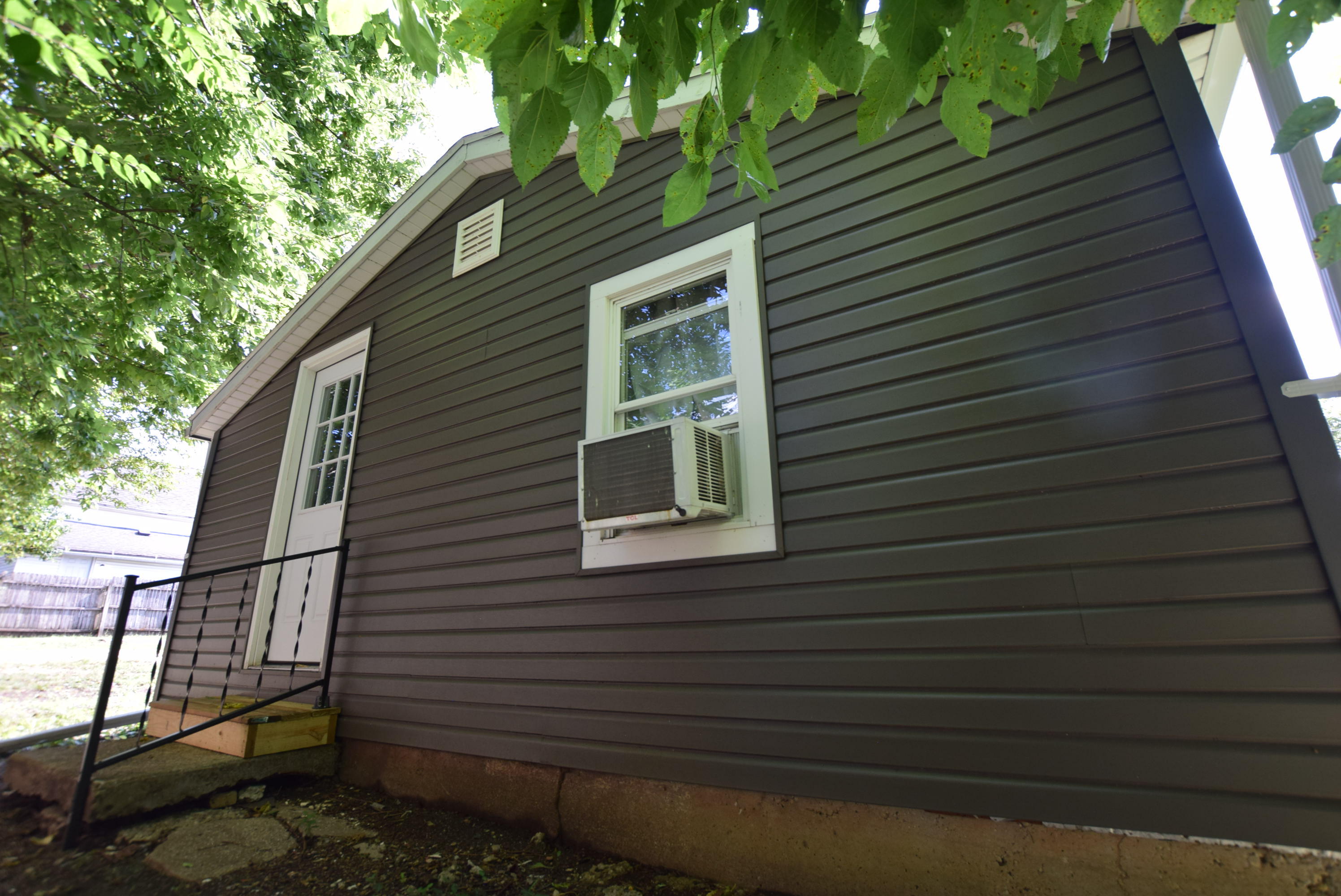 418 Railroad, Urbana, Ohio 43078