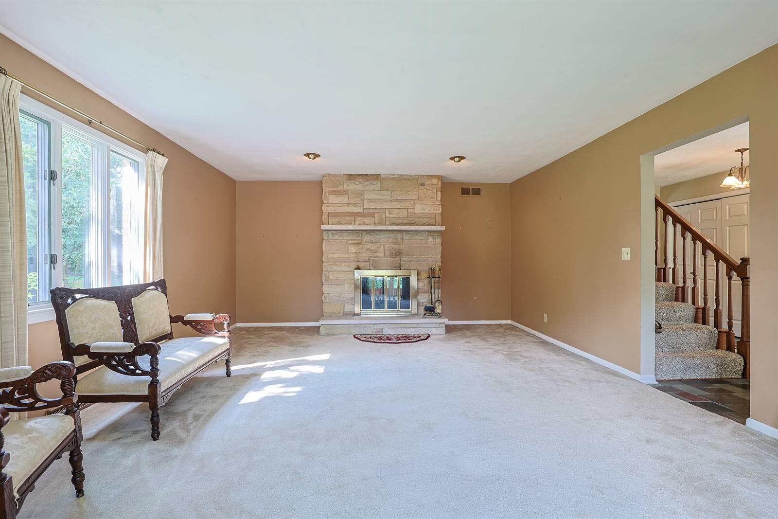 2727 Wellsford, Springfield, Ohio 45503