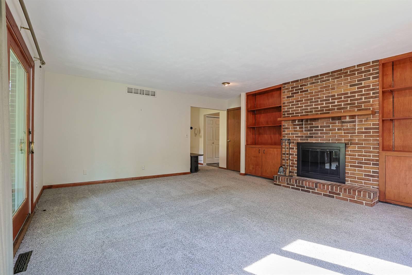 2727 Wellsford, Springfield, Ohio 45503