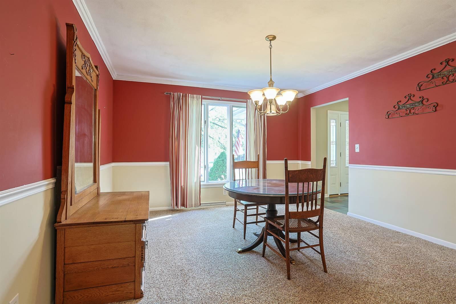 2727 Wellsford, Springfield, Ohio 45503