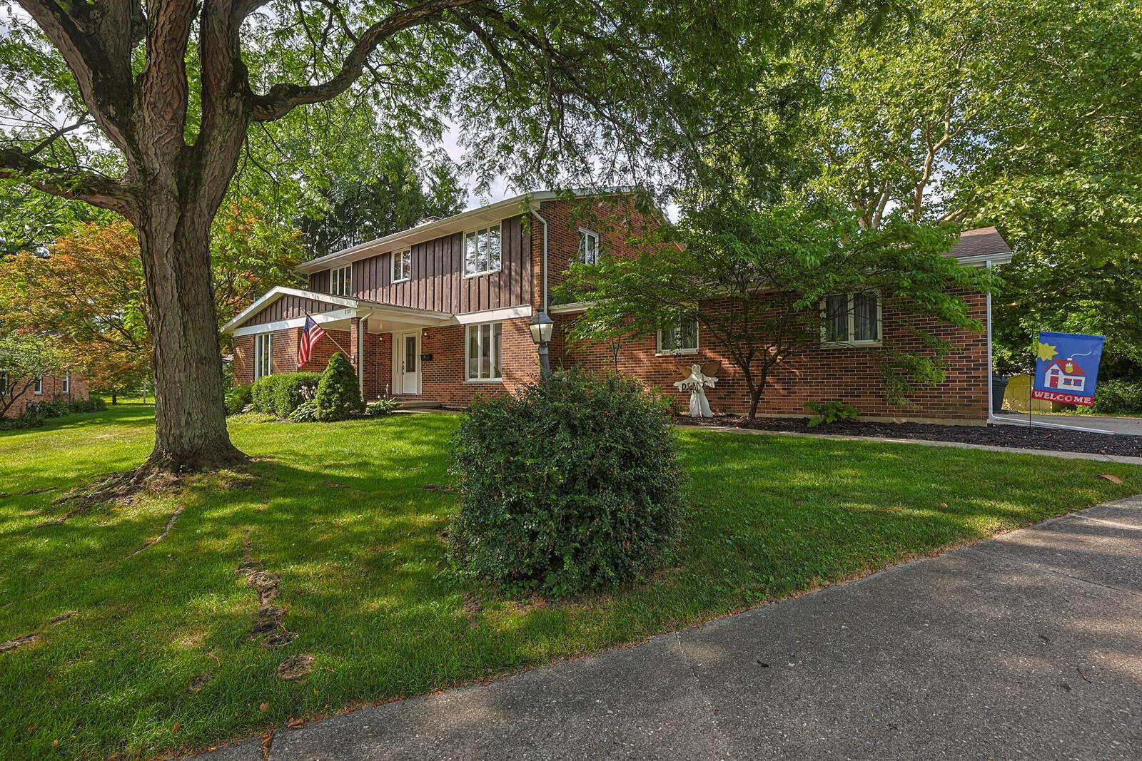 2727 Wellsford, Springfield, Ohio 45503