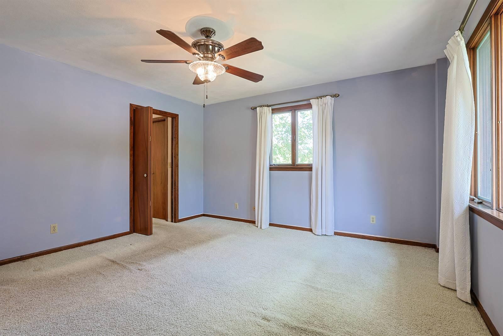 2727 Wellsford, Springfield, Ohio 45503