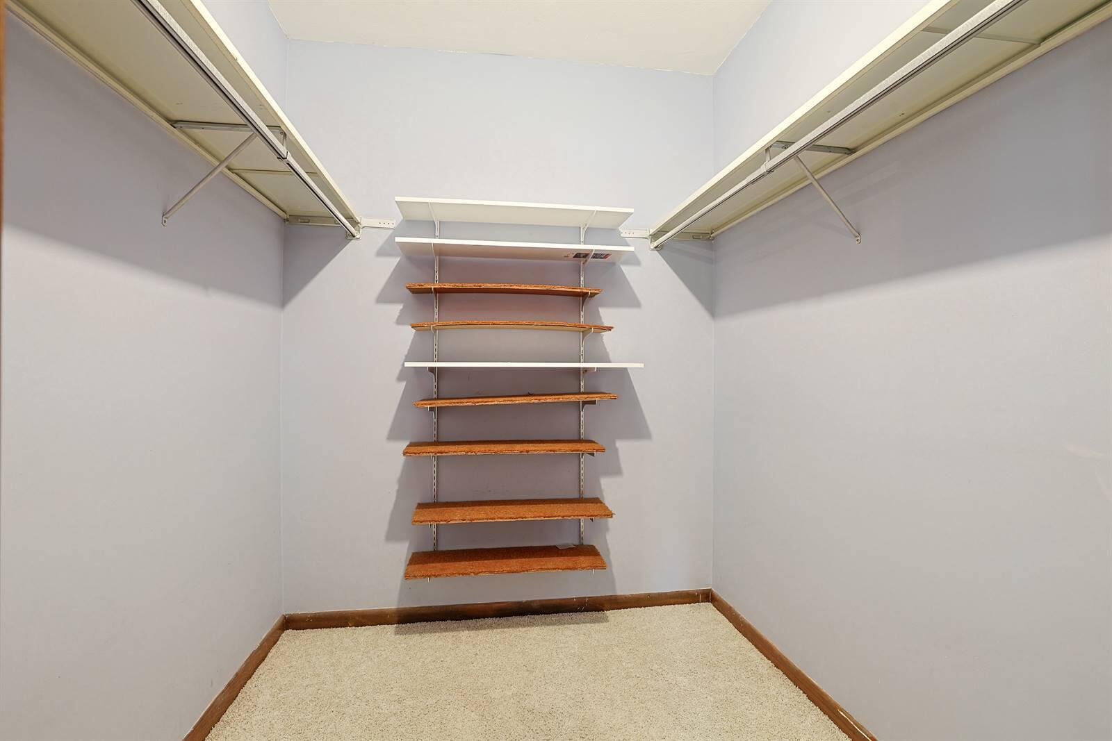 2727 Wellsford, Springfield, Ohio 45503