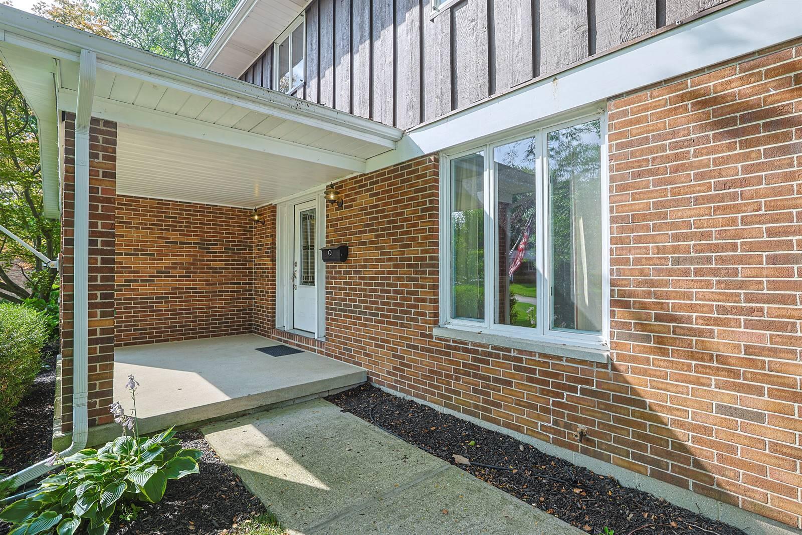 2727 Wellsford, Springfield, Ohio 45503