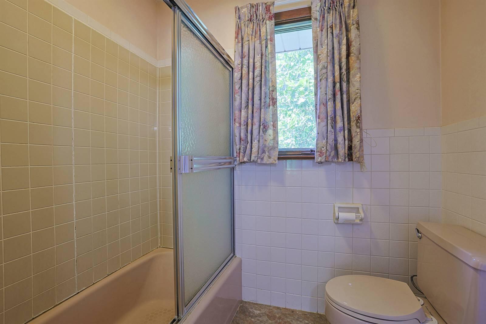 2727 Wellsford, Springfield, Ohio 45503