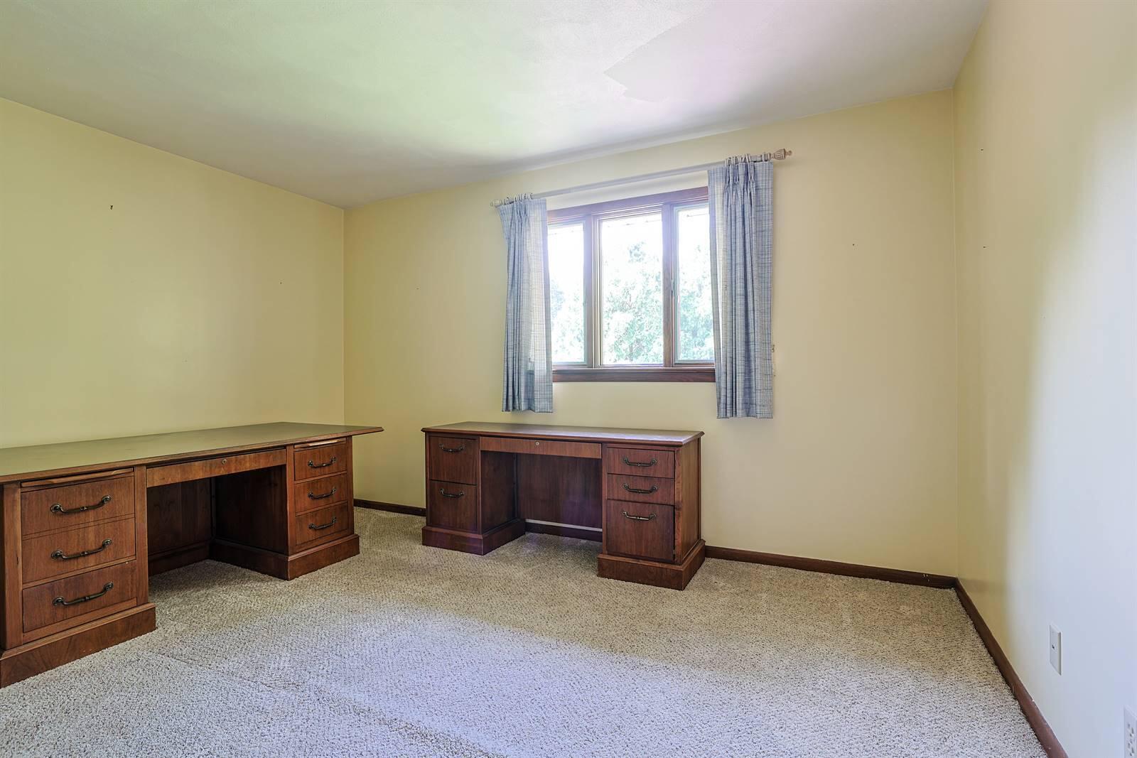 2727 Wellsford, Springfield, Ohio 45503