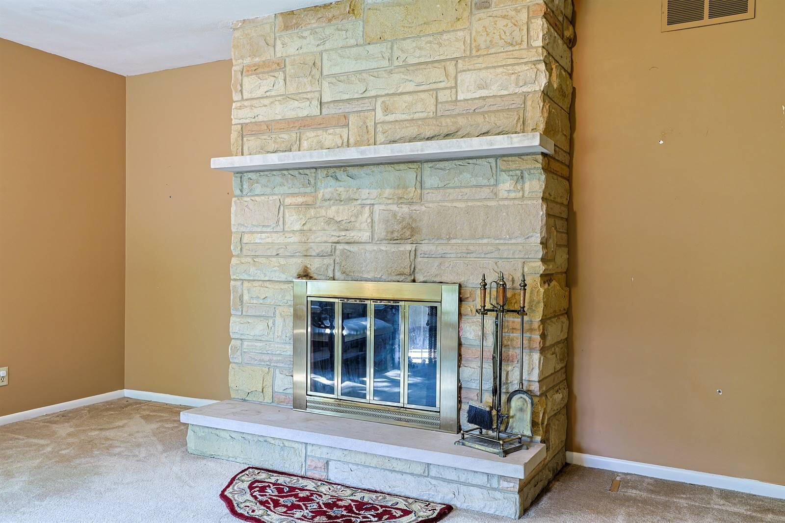 2727 Wellsford, Springfield, Ohio 45503