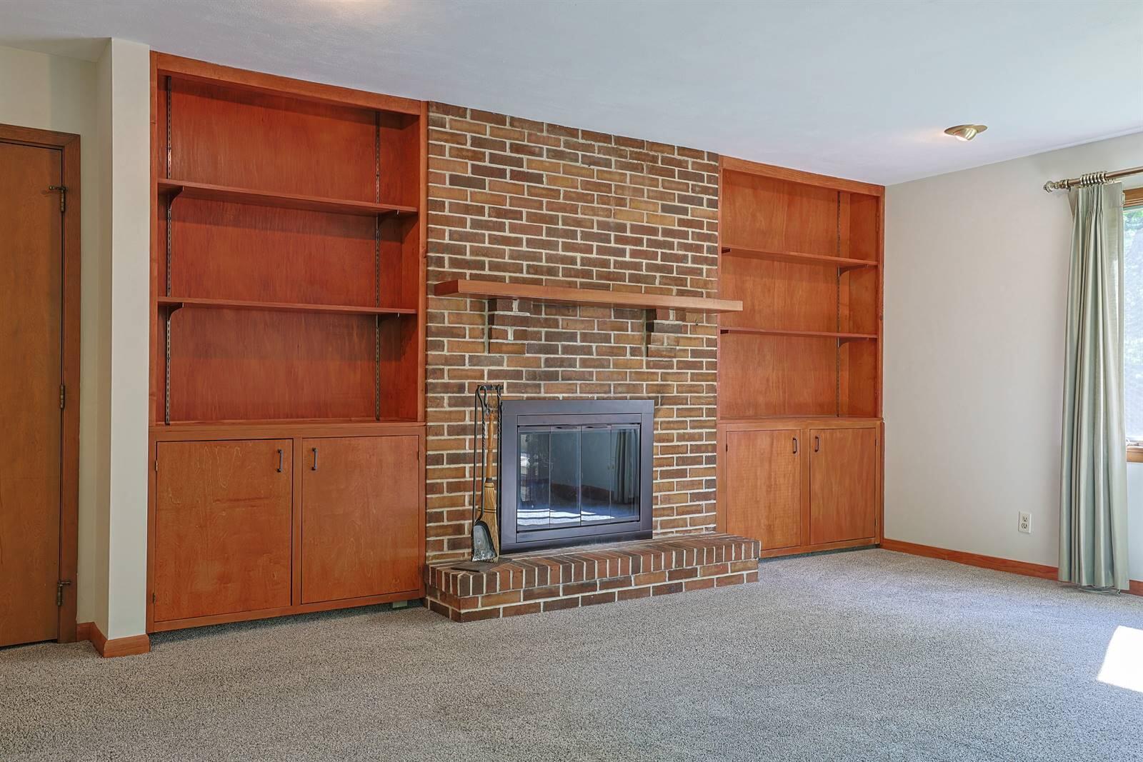 2727 Wellsford, Springfield, Ohio 45503