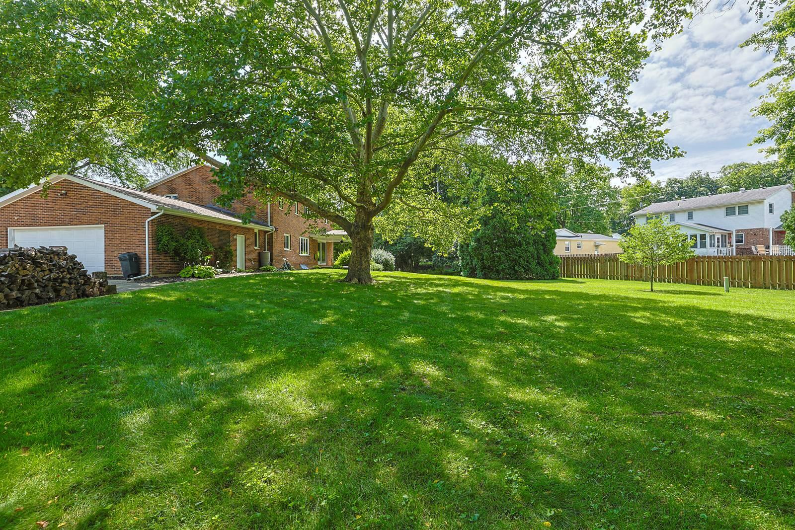 2727 Wellsford, Springfield, Ohio 45503