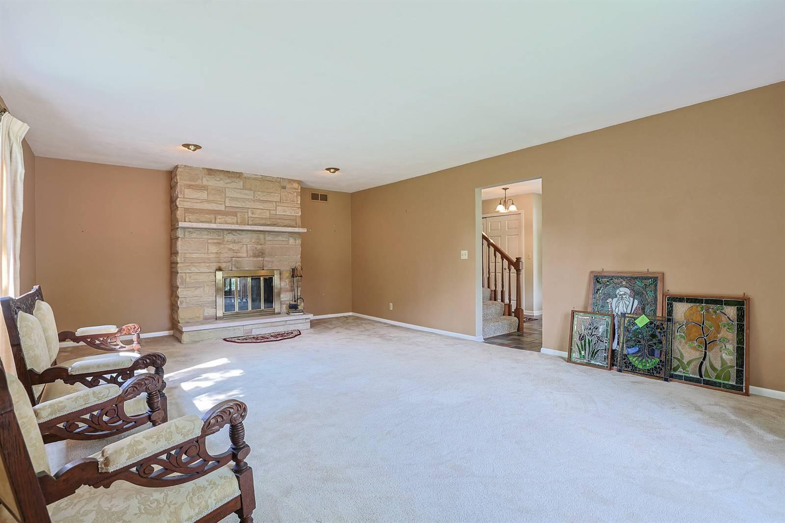2727 Wellsford, Springfield, Ohio 45503