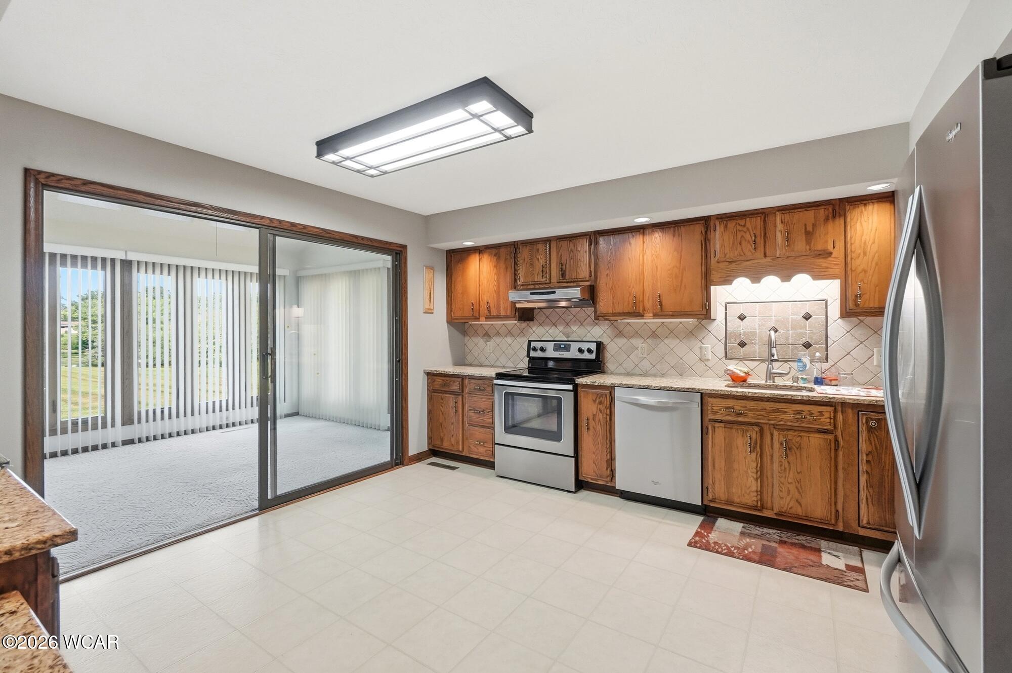 15811 Sunset Boulevard, Wapakoneta, Ohio
