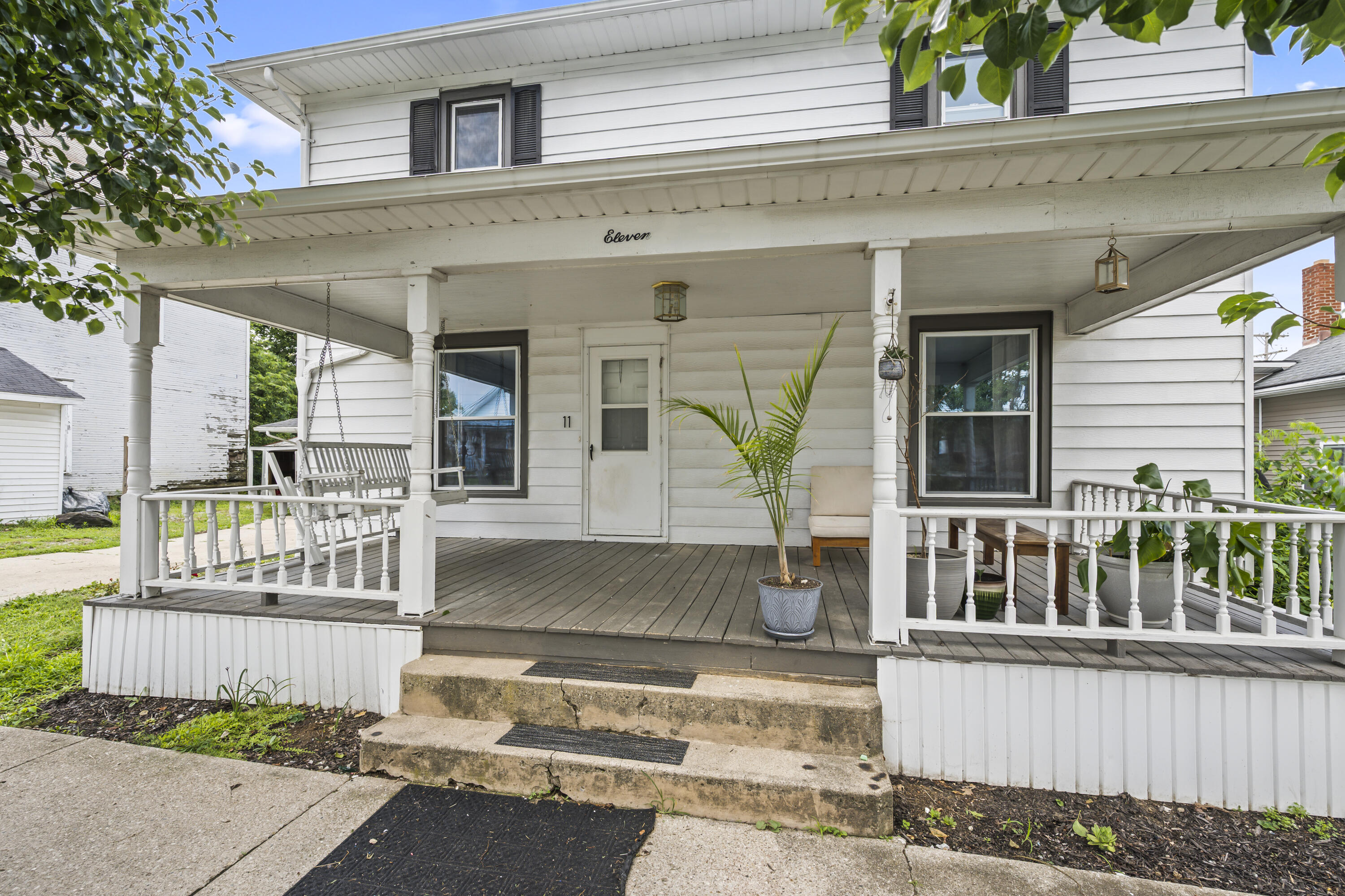 11 Main, Christiansburg, Ohio 45389