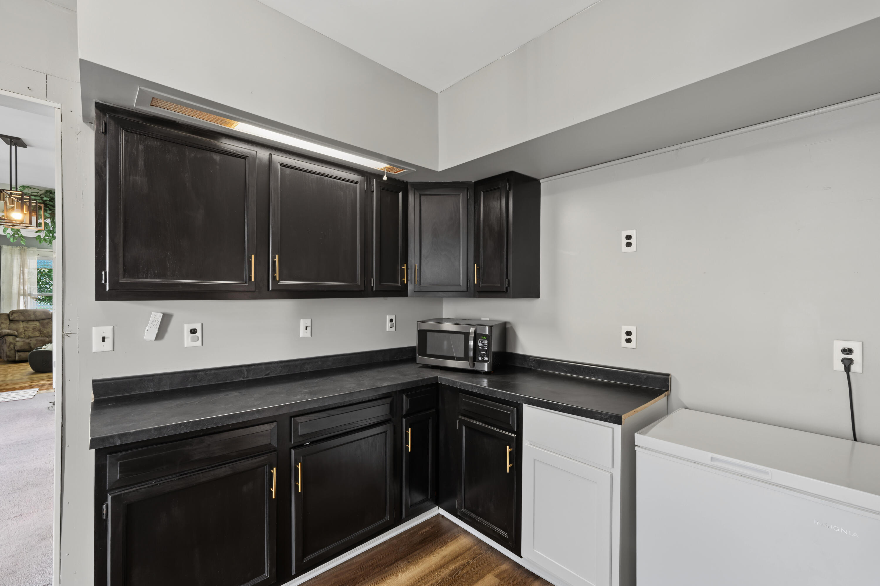 11 Main, Christiansburg, Ohio 45389