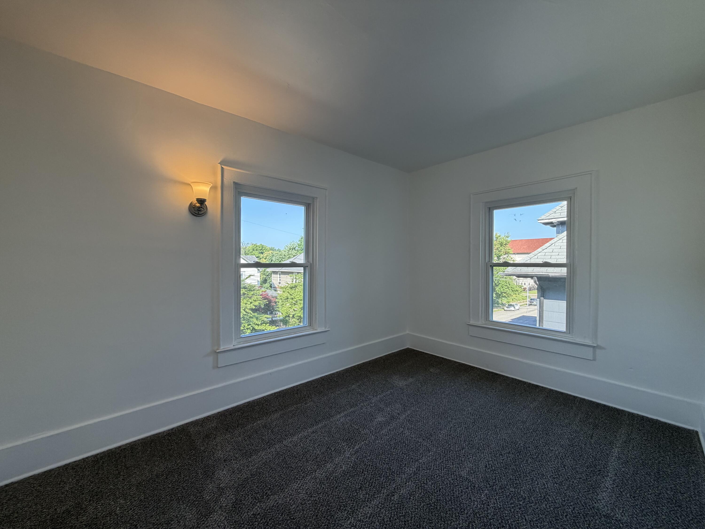 930 Avondale, Springfield, Ohio 45503