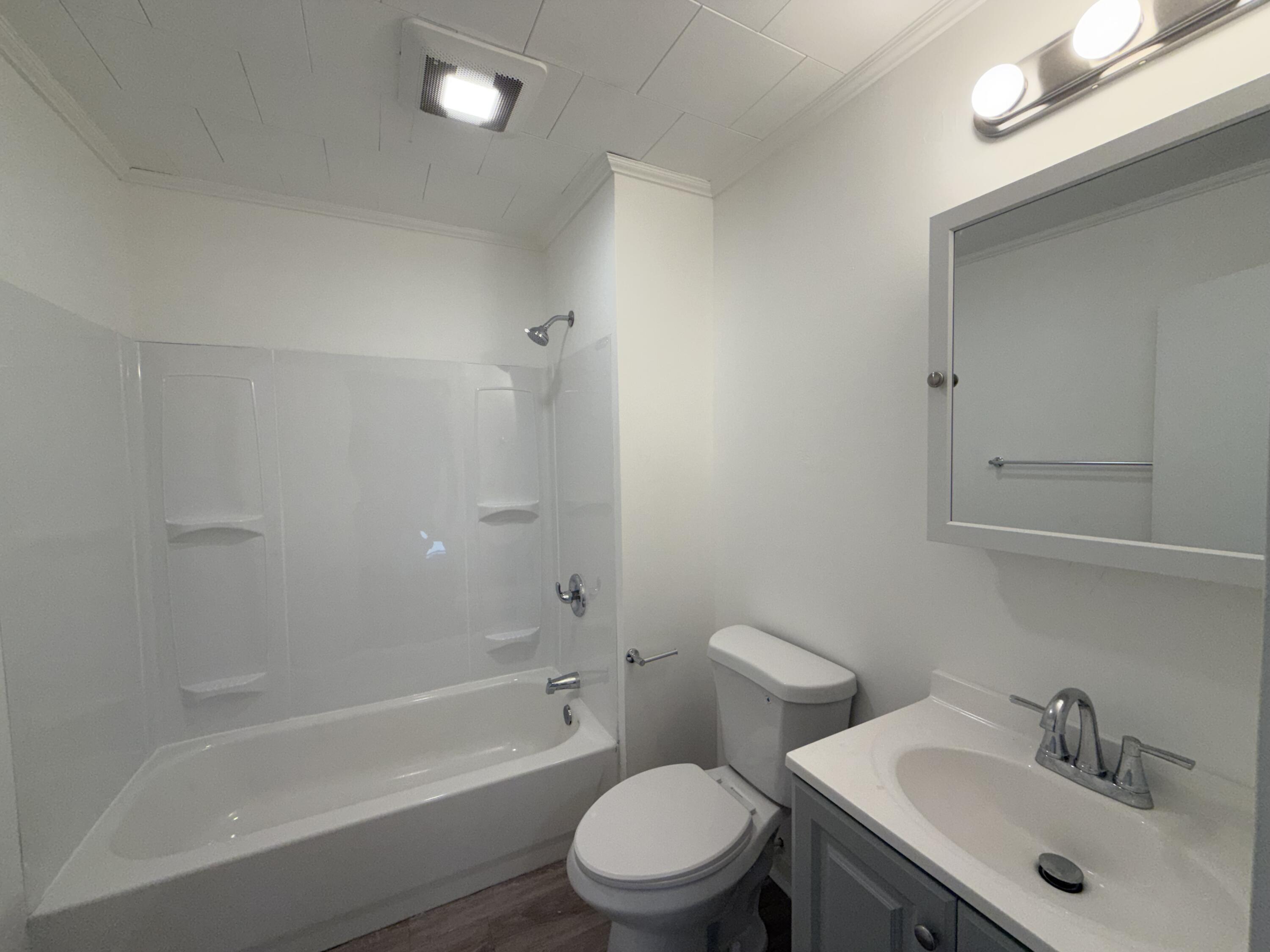 930 Avondale, Springfield, Ohio 45503