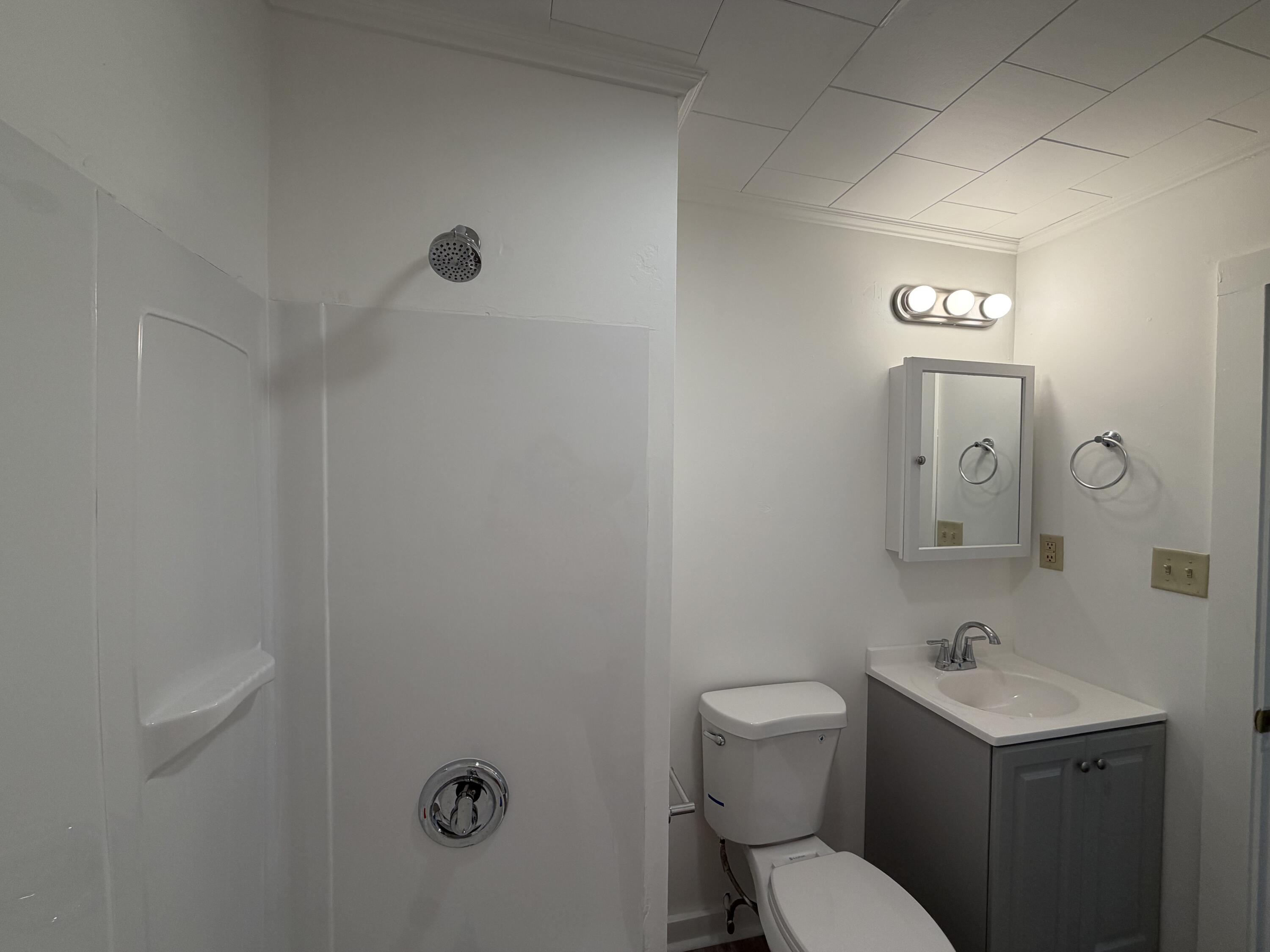 930 Avondale, Springfield, Ohio 45503