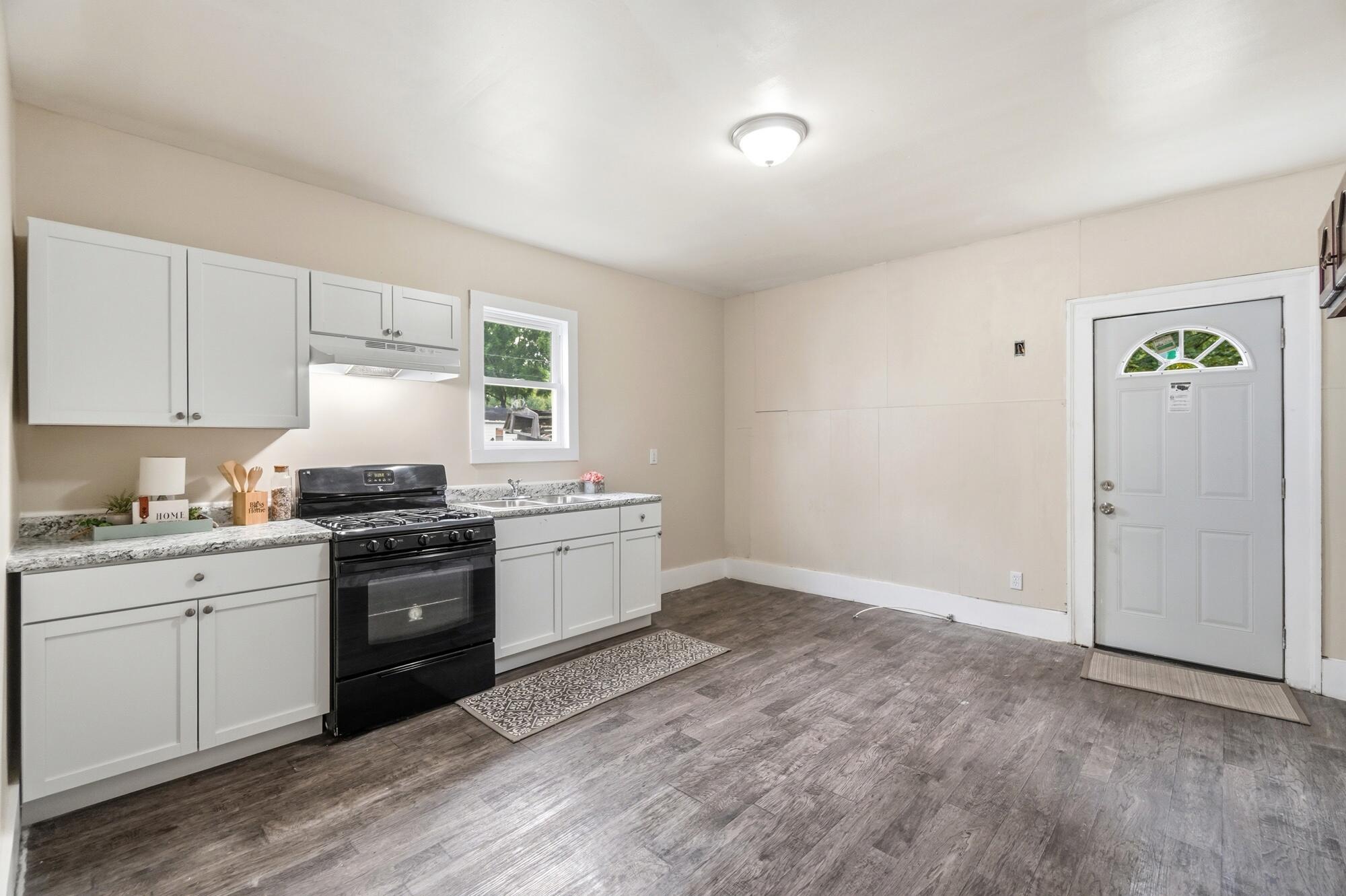967 James, Springfield, Ohio 45503