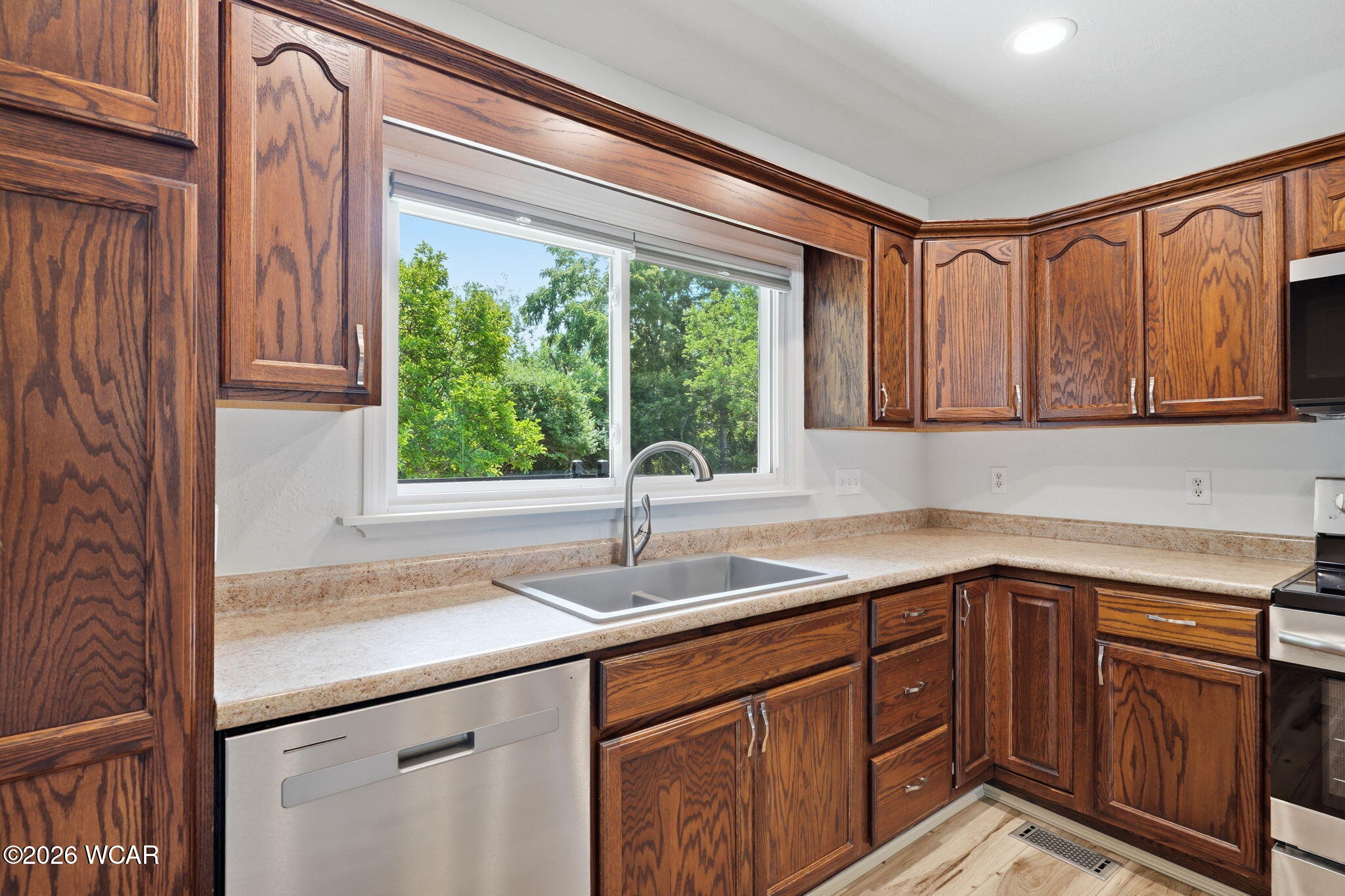 888 Lincoln Avenue, Fostoria, Ohio