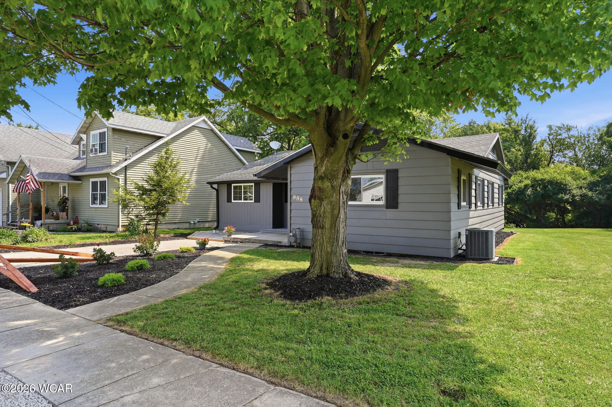 888 Lincoln Avenue, Fostoria, Ohio