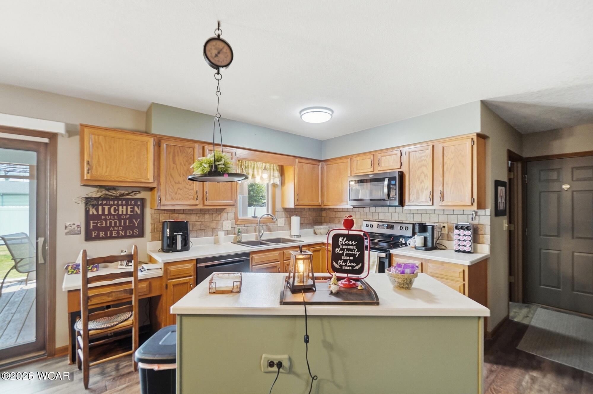 142 Geneva Lane, Elida, Ohio