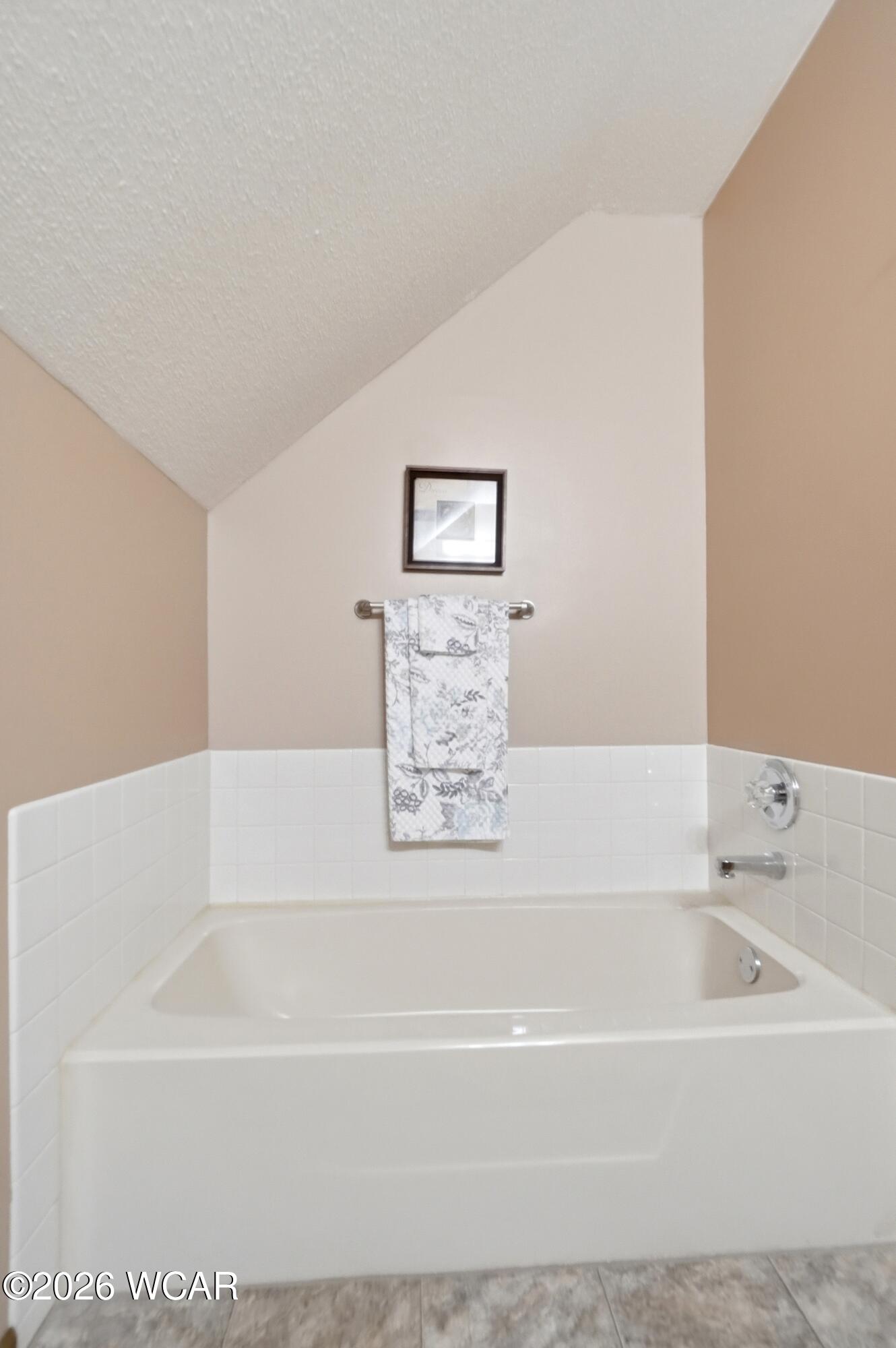 142 Geneva Lane, Elida, Ohio