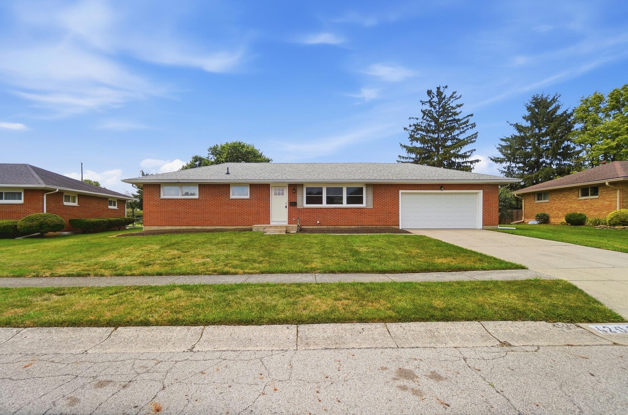 4209 Helena, Springfield, Ohio 45503