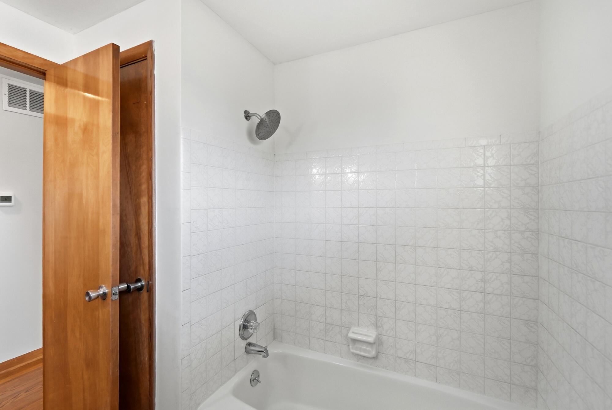 4209 Helena, Springfield, Ohio 45503