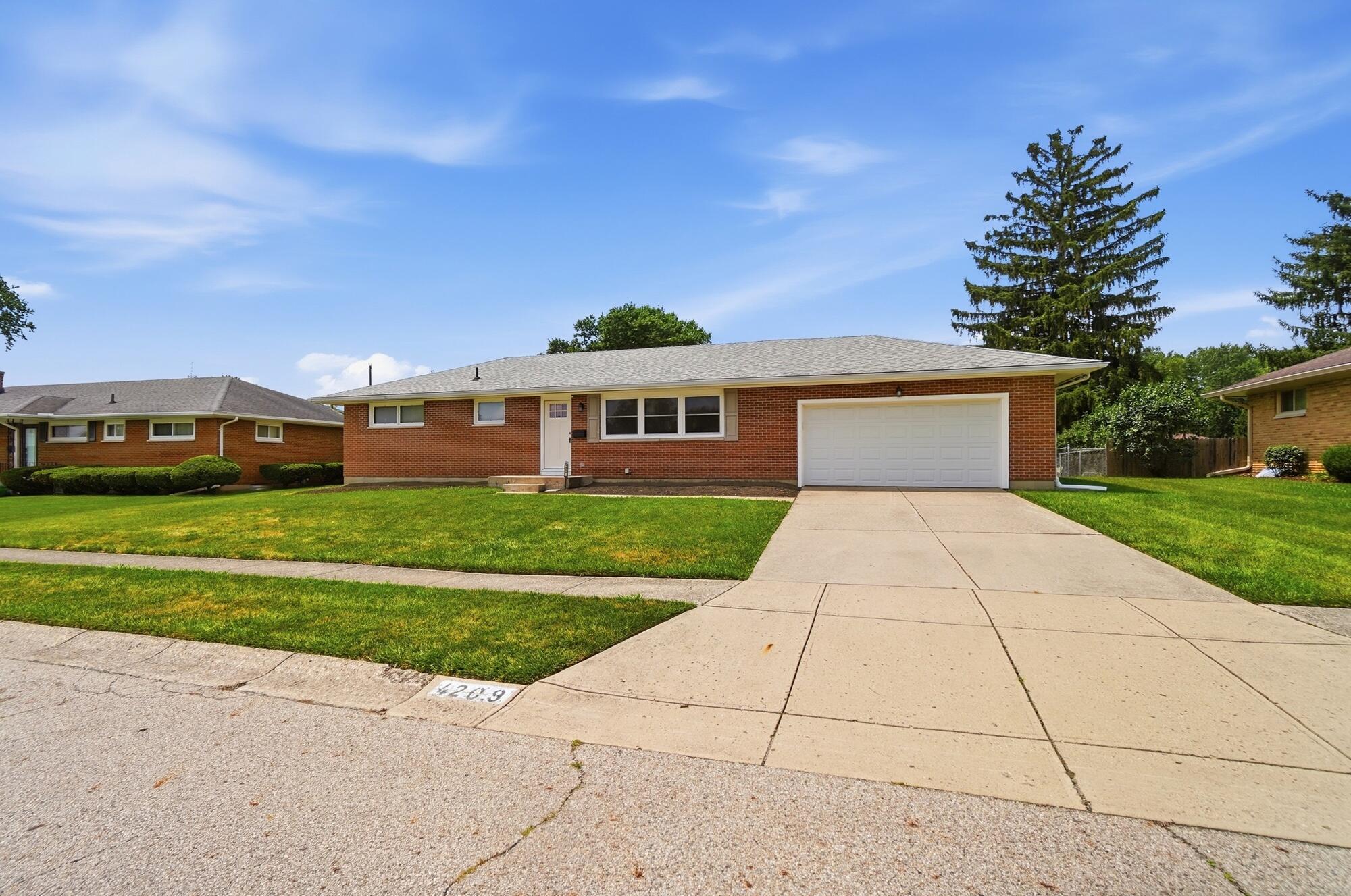 4209 Helena, Springfield, Ohio 45503