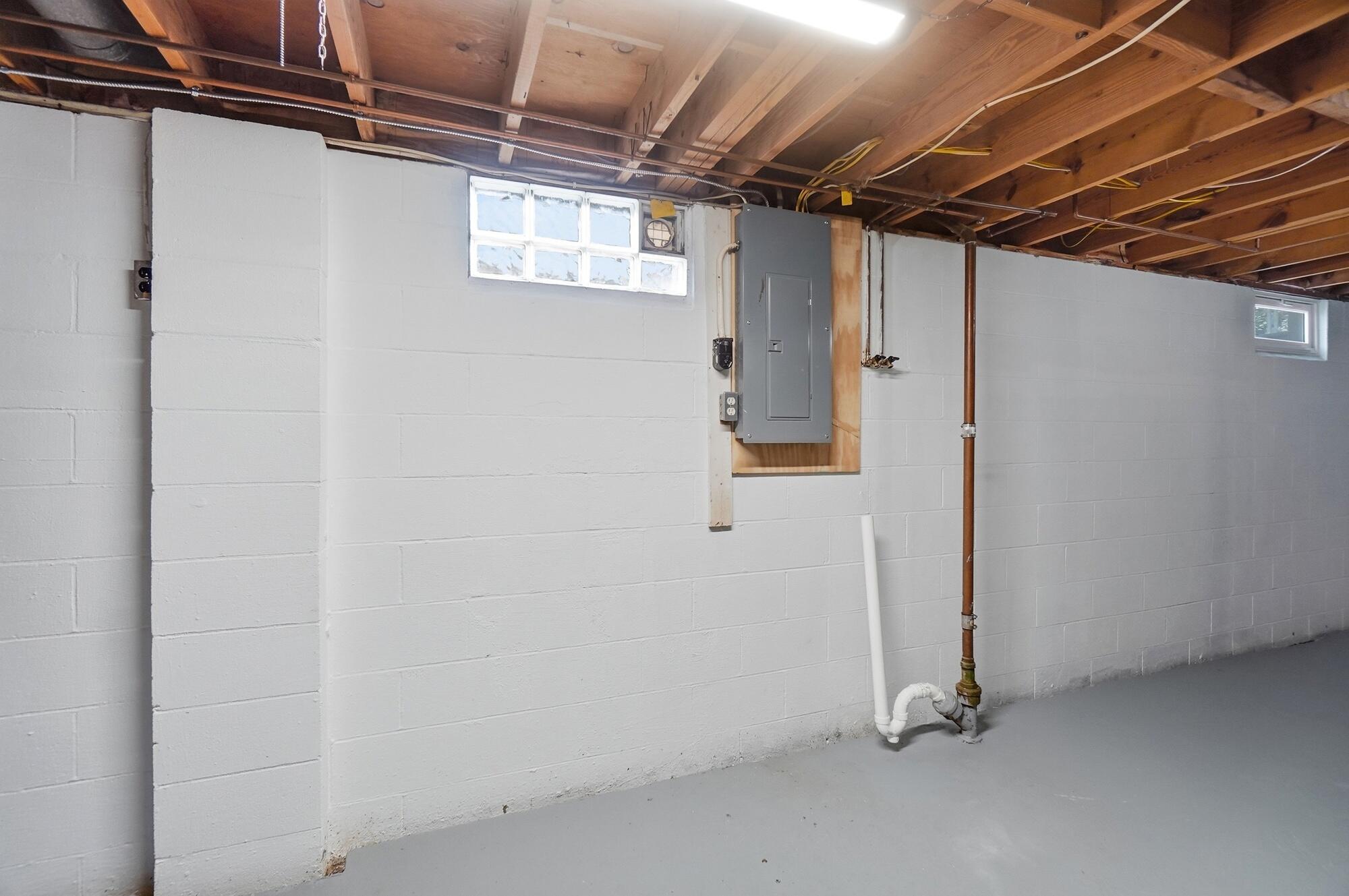 4209 Helena, Springfield, Ohio 45503