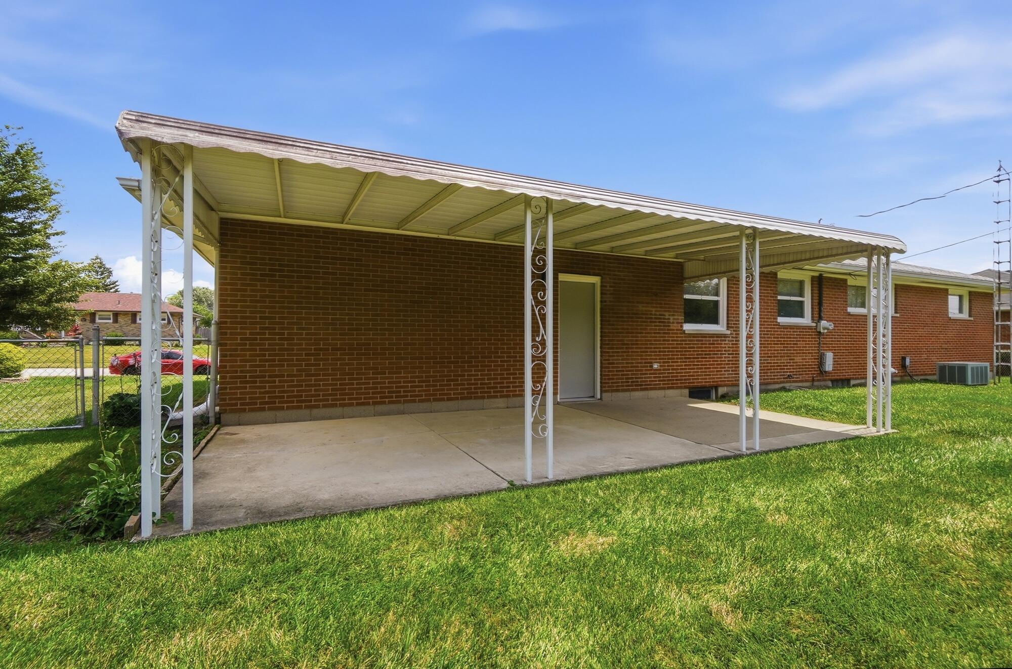 4209 Helena, Springfield, Ohio 45503