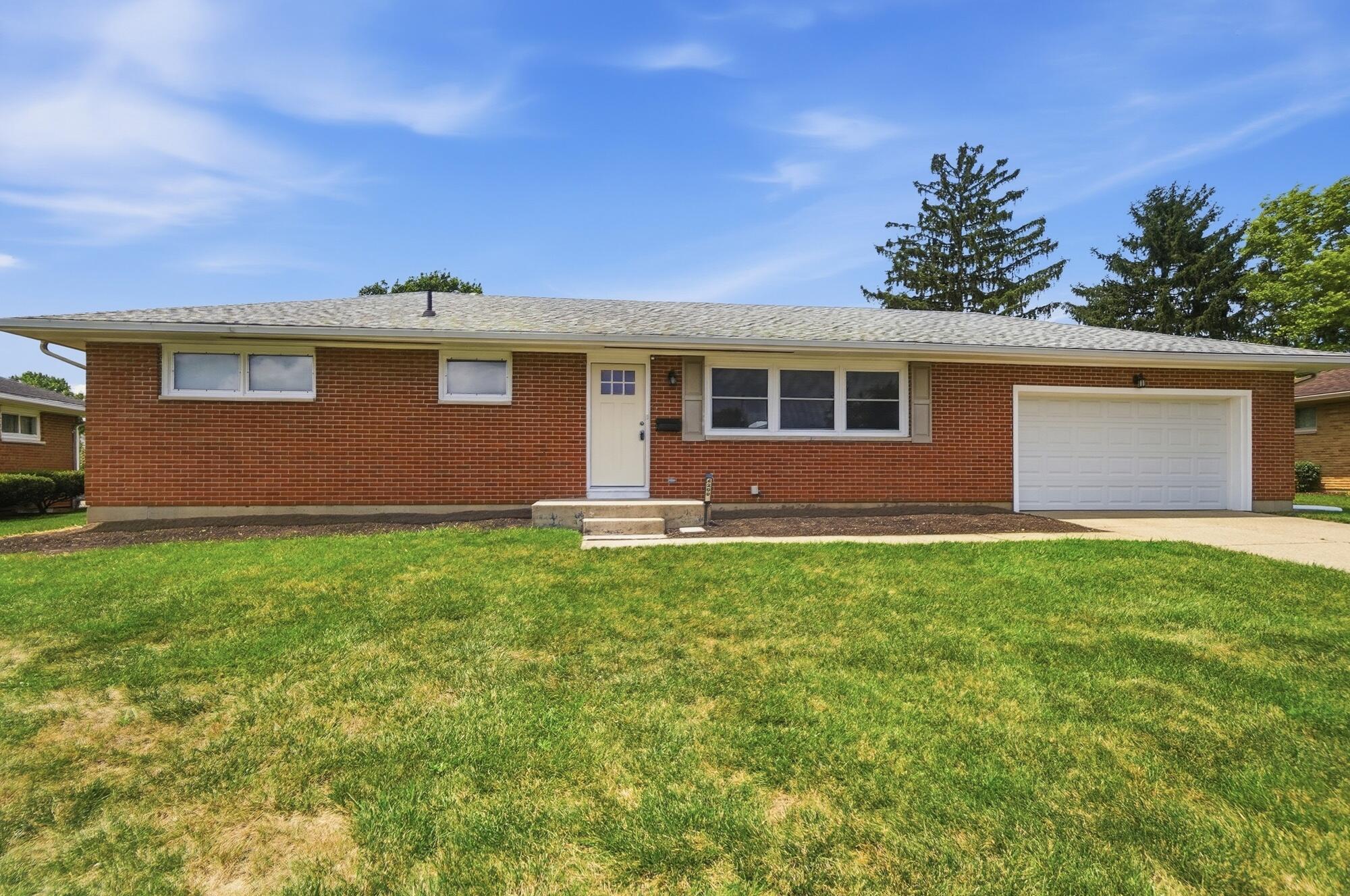 4209 Helena, Springfield, Ohio 45503