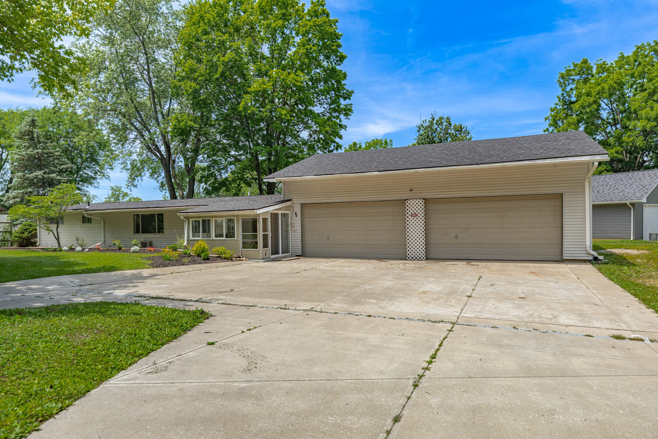 2617 Shadycrest, Dayton, Ohio 45431