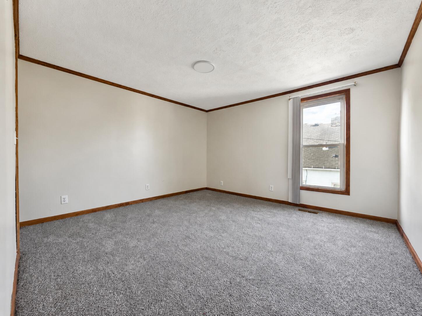 106 Snyder, Springfield, Ohio 45504