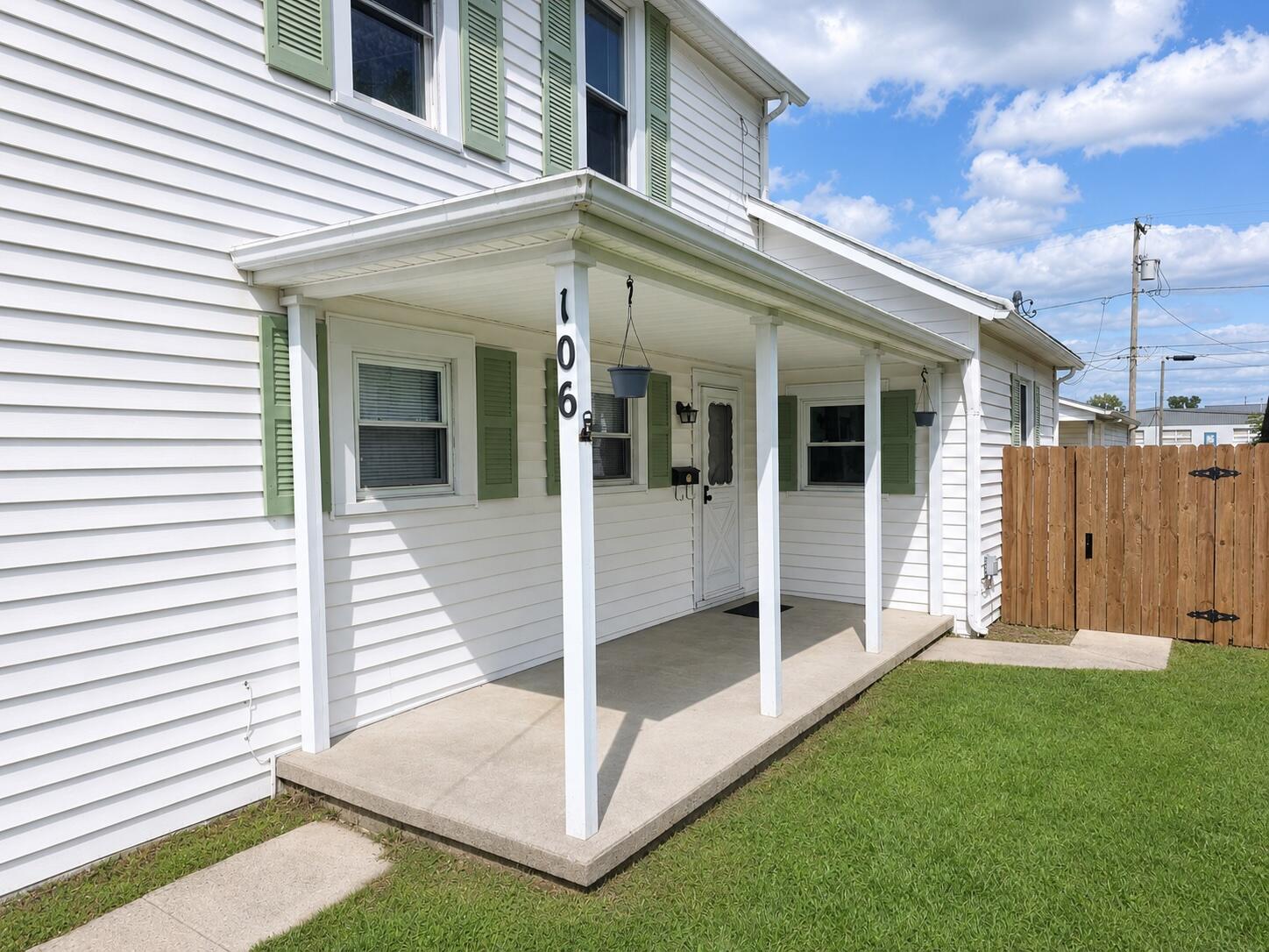 106 Snyder, Springfield, Ohio 45504