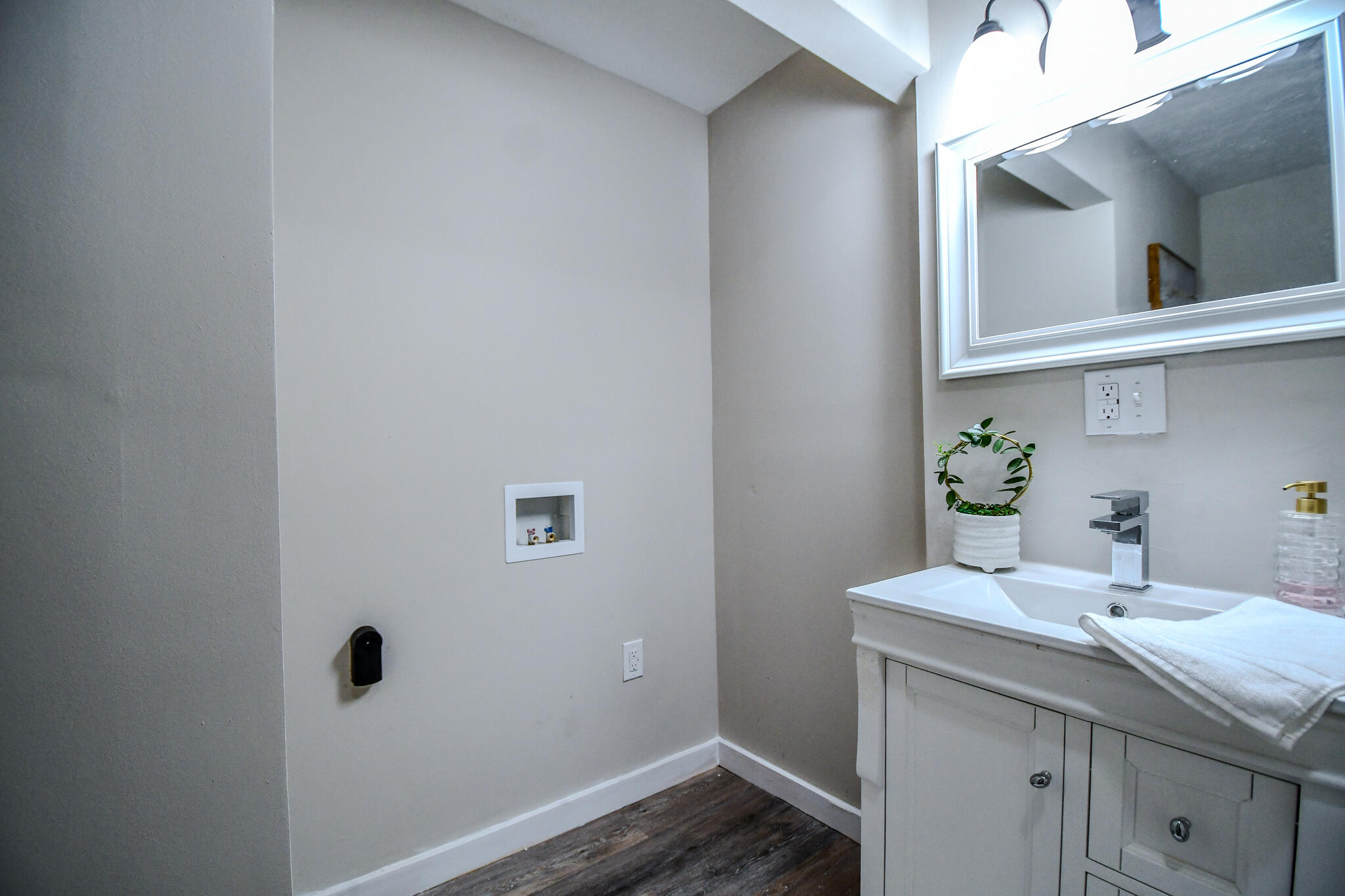 304 3rd, Anna, Ohio 45302