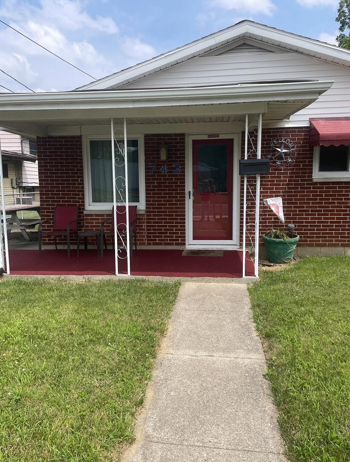 742 Montgomery, Springfield, Ohio 45506