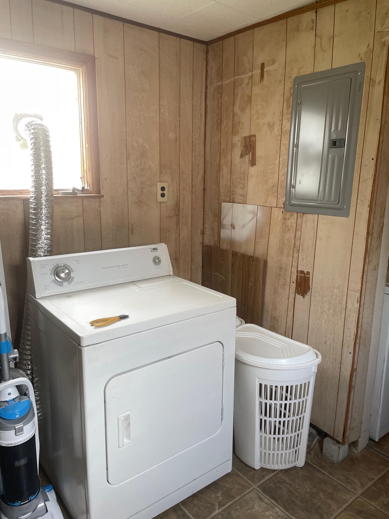 742 Montgomery, Springfield, Ohio 45506