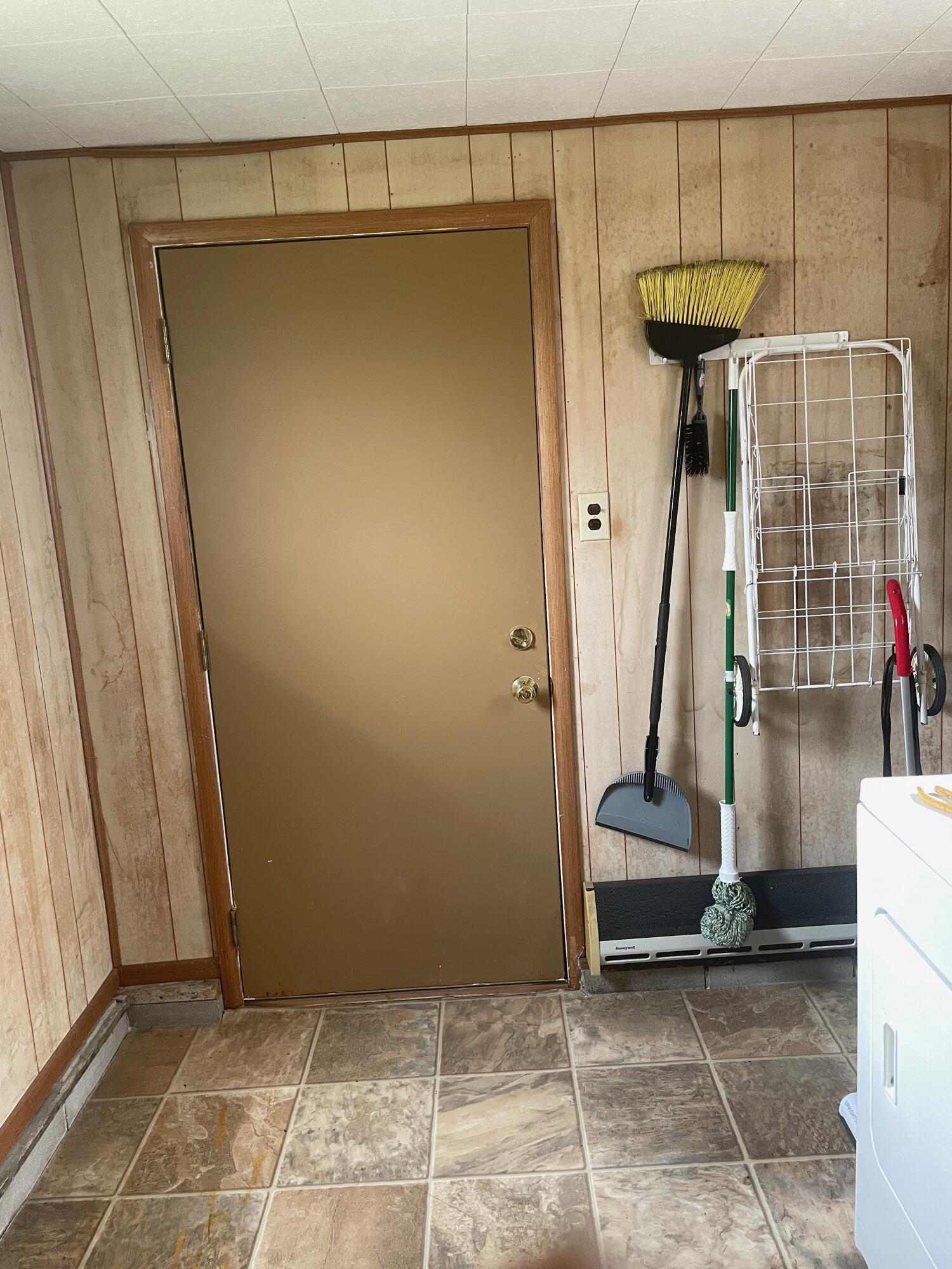 742 Montgomery, Springfield, Ohio 45506